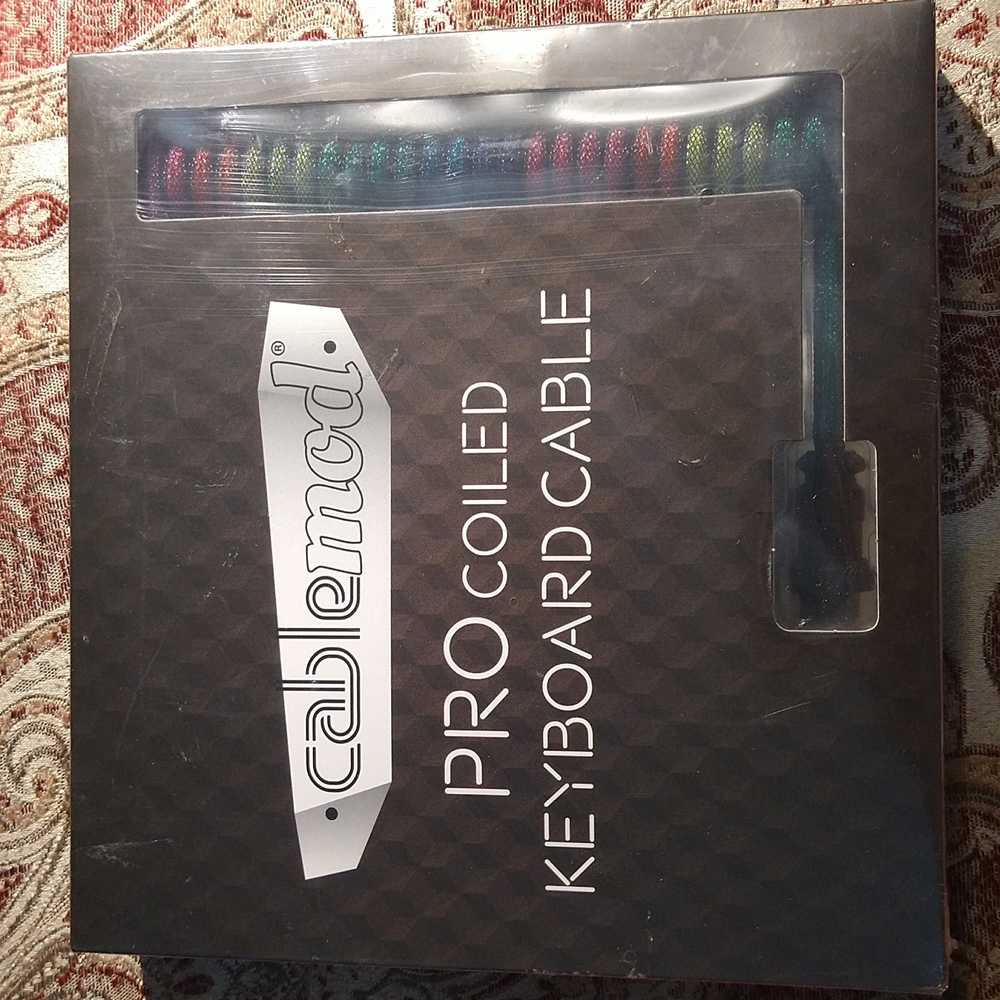CableMod Pro Coiled Keyboard Cable - Picture 10 of 10